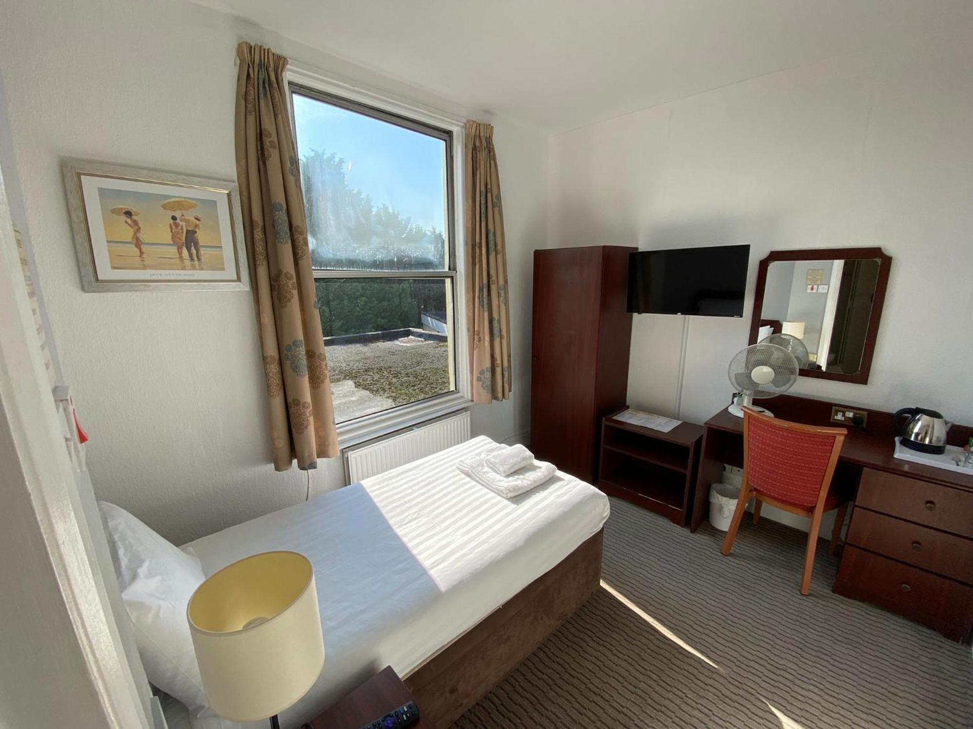 Tor Park Hotel Торки Экстерьер фото