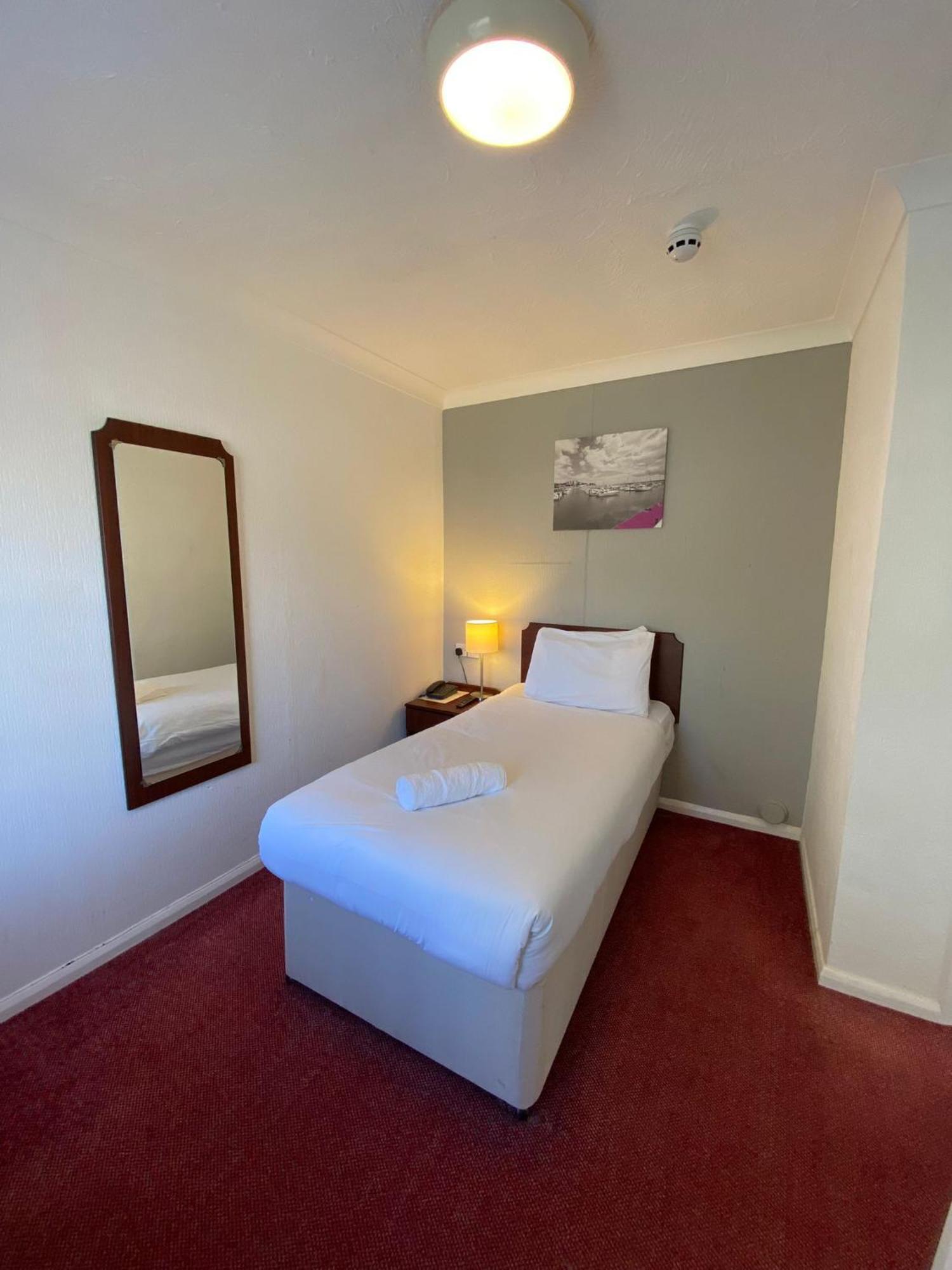 Tor Park Hotel Торки Экстерьер фото