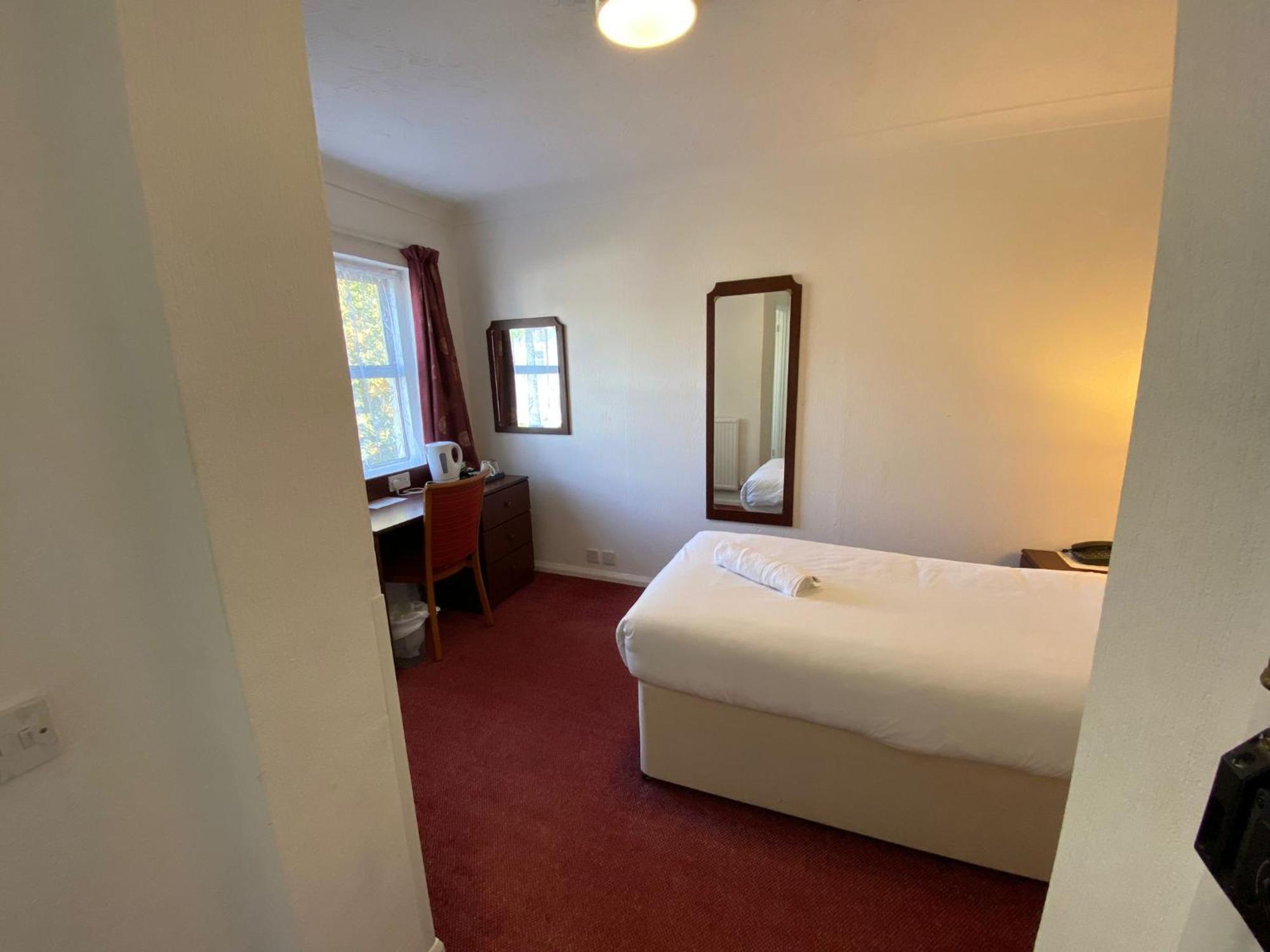 Tor Park Hotel Торки Экстерьер фото